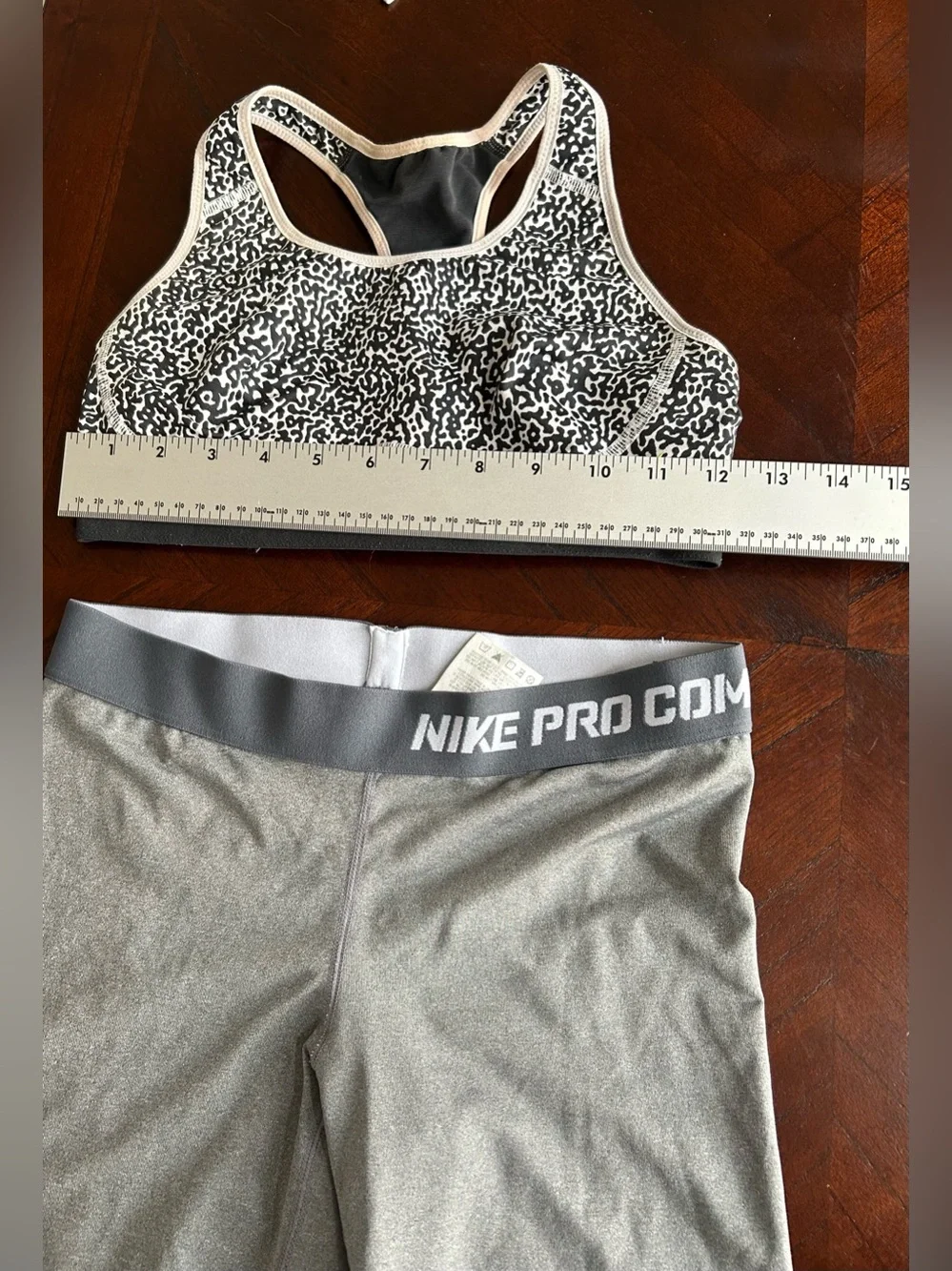 Nike Black & White Leopard-Print Racerback Sports Bra set size s